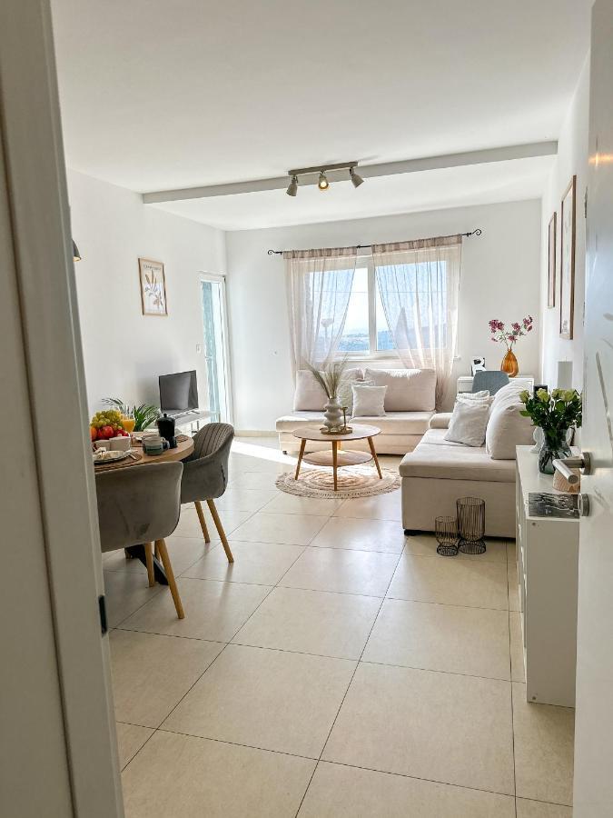 Two Bedroom Boho Chic At Mlini