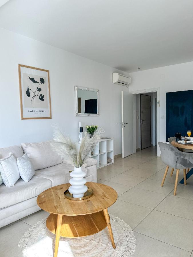 Two Bedroom Boho Chic At Apartment Mlini